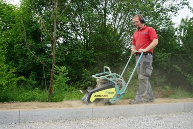 Ammann APF15/40 vorwärtslaufende Rüttelplatte