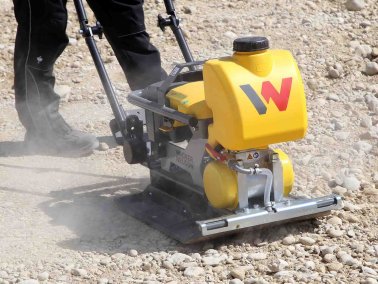 Wacker Neuson AP1850we vorwärtslaufende Akku-Rüttelplatte