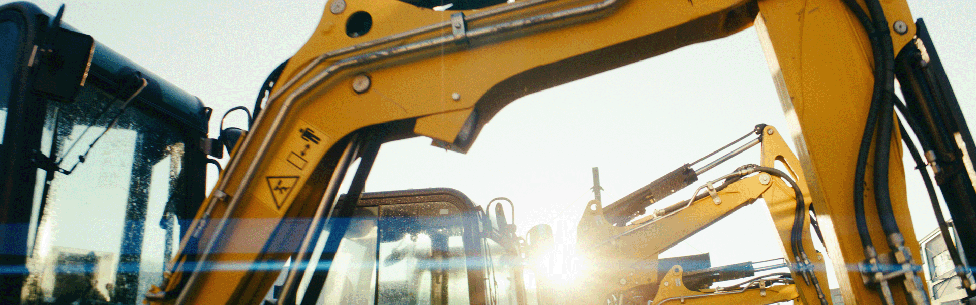 HKL Raupenbagger Kaufen Header