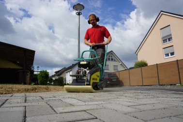 Ammann APF15/40 vorwärtslaufende Rüttelplatte