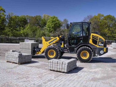 Komatsu WA70M-8 Radlader