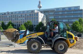 HKL unterstützt zahlreiche Bauprojekte in Berlin mit leistungsstarken Maschinen.