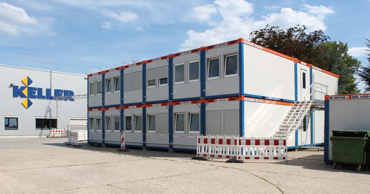 Die 435 Quadratmeter große Containeranlage mit 30 Einheiten aus dem HKL Kompetenzcenter Raumsysteme besteht zum Großteil aus Einzelbüros